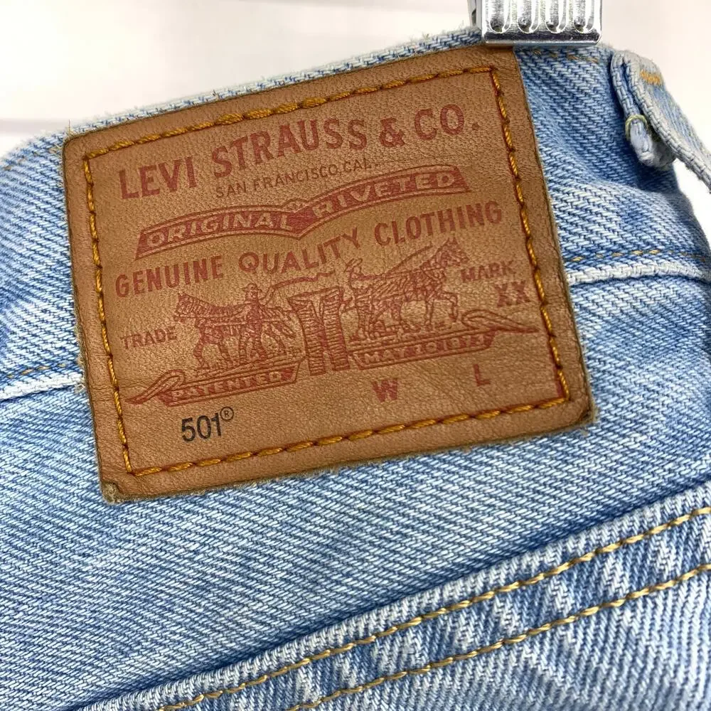 Levis 501 Cut Off Jean Shorts Womens Sz 28